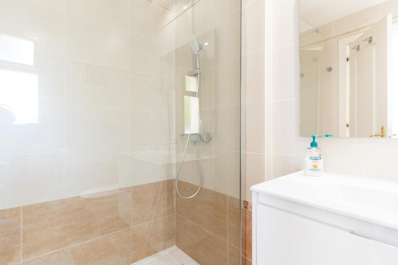 Romana Playa Studio With Sea View Apartment Marbella Bagian luar foto